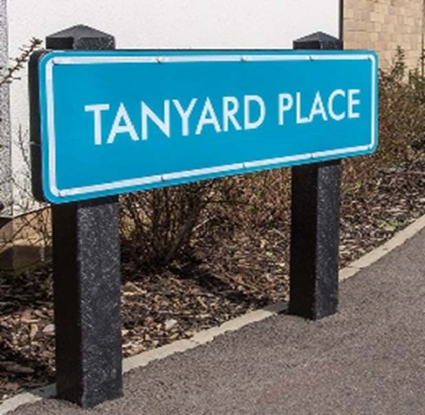 Tanyard Place nameplate