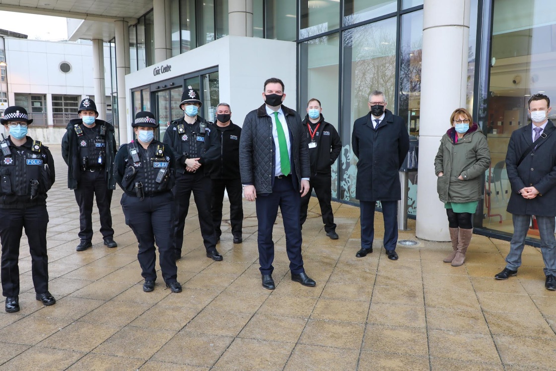 Council and police outside Harlow Civic Centre Group photo of councillors, police officers and community safety staff outside Harlow Civic Centre