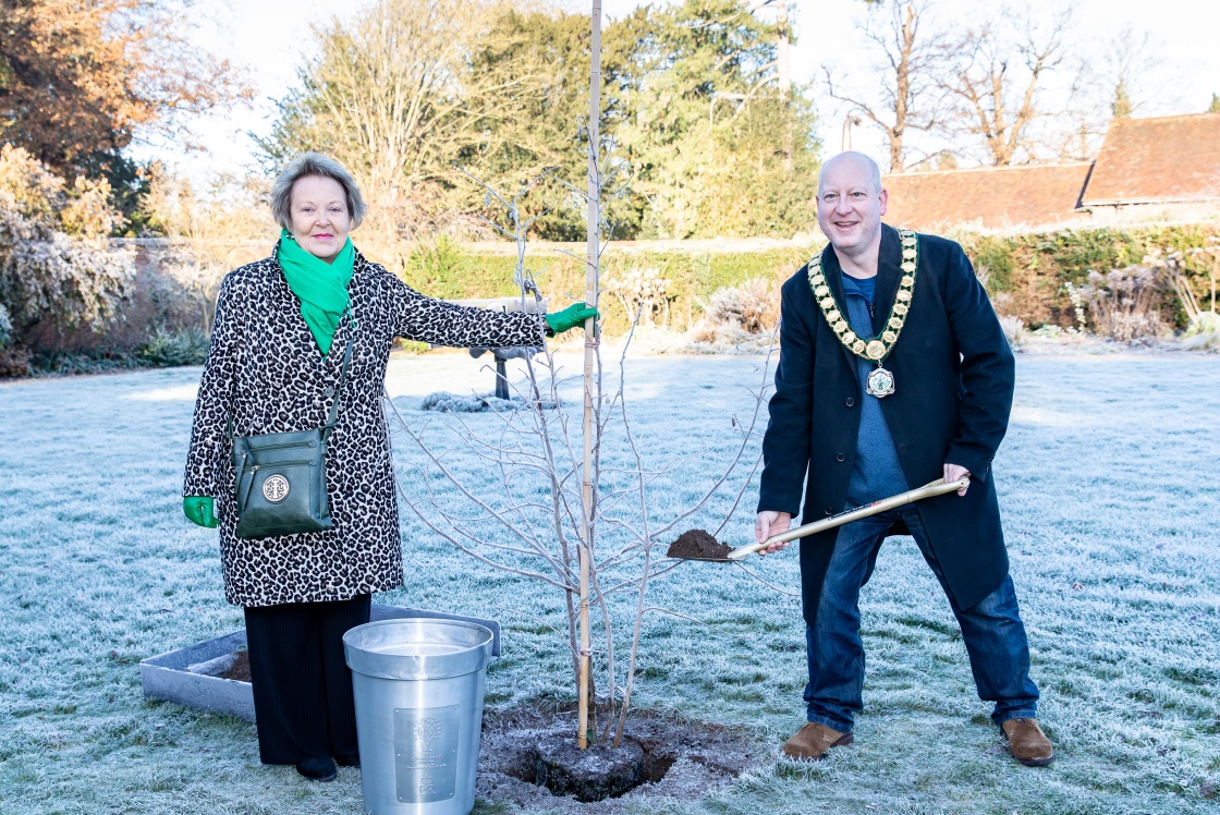 Image of Jackie Sully and the Chair of Harlow Council, Councillor Andrew Johnson planting the tree Image of Jackie Sully and the Chair of Harlow Council, Councillor Andrew Johnson planting the tree
