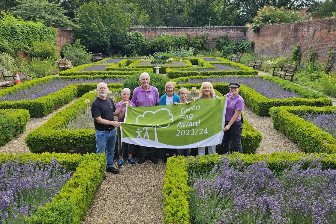 Celebrating Harlow’s awardwinning green spaces Harlow Council