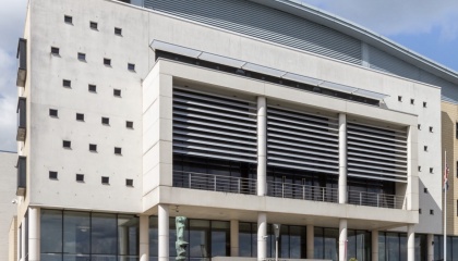 Image of main entrance and balcony of Harlow Civic Centre 